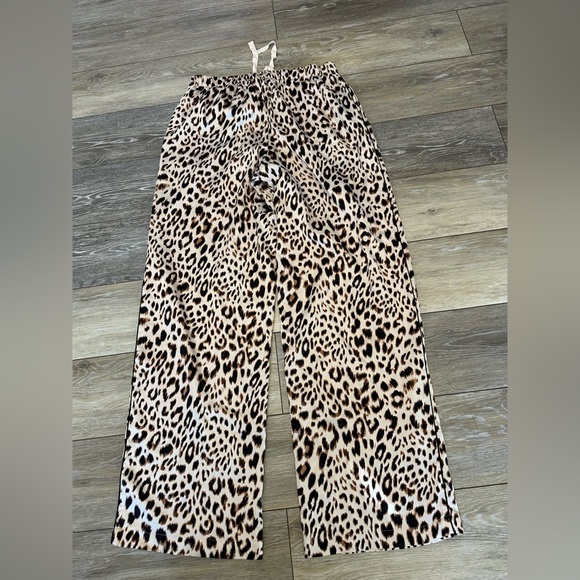 Victoria's Secret Leopard Print Pajama Pants - Picture 3 of 4
